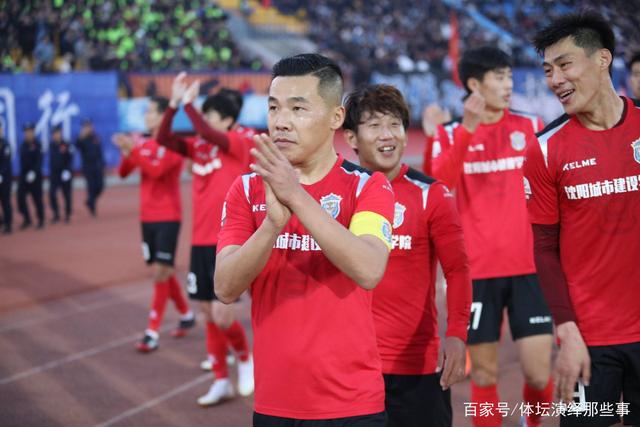 记者：罗马接触莱比锡想引进努萨，对方要价至少6000万欧
